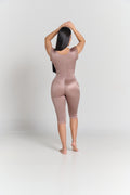 Psi008 Faja con realce invisible, short capri, cierre y broches. Ahora con manga corta para mejor cobertura. Torso largo o mujeres altas.