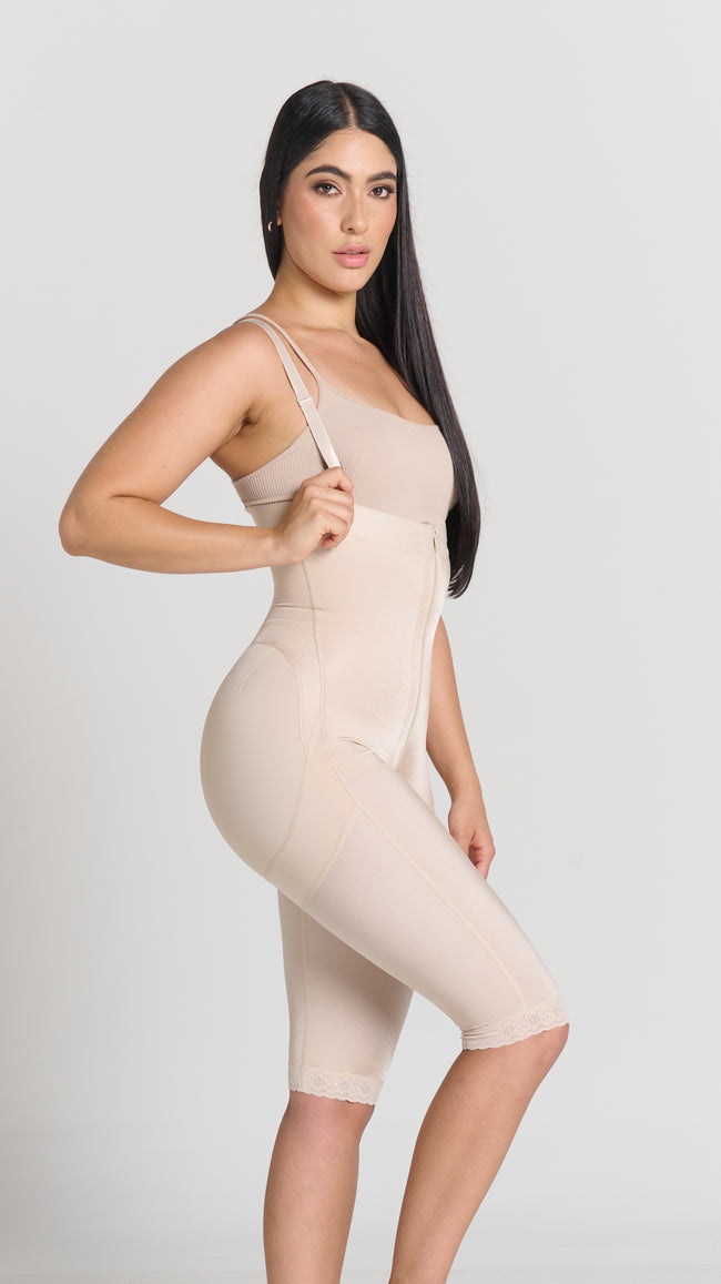 Ps27028 Faja strapple, tipo capri, con realce natural. Hecha con in material de alta calidad que mantiene la piel fresca.